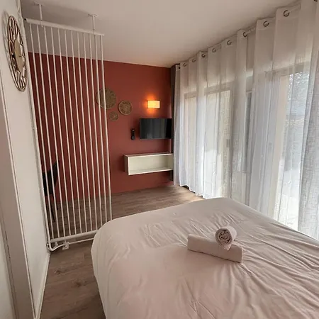 Le D'artagnan - App 3 - Rez-de-chaussée Appartement Cazaubon